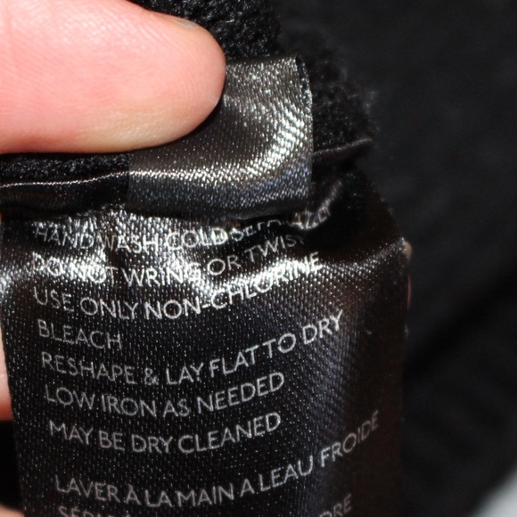 Urban Outfitters,Y2k Bernadette puff sleeve cropped sweater - Picture 10 of 12